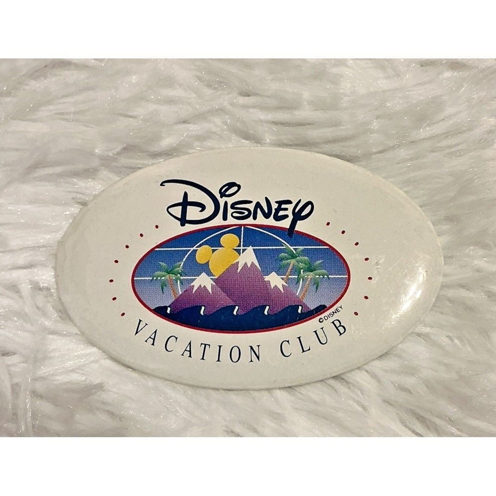 Disney Cast Member Vacation‎ Club Button vintage